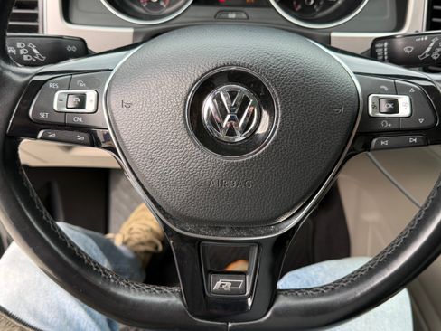 Used 2018 Volkswagen Atlas SEL w/ R-Line Package image 6