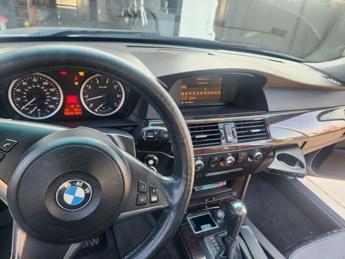 Used 2007 BMW 550i Sedan image 12