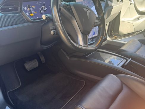 Used 2020 Tesla Model S Long Range Plus image 12