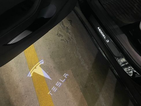 Used 2022 Tesla Model 3 Long Range image 16