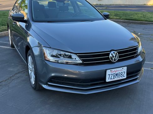 Used 2017 Volkswagen Jetta S image 4