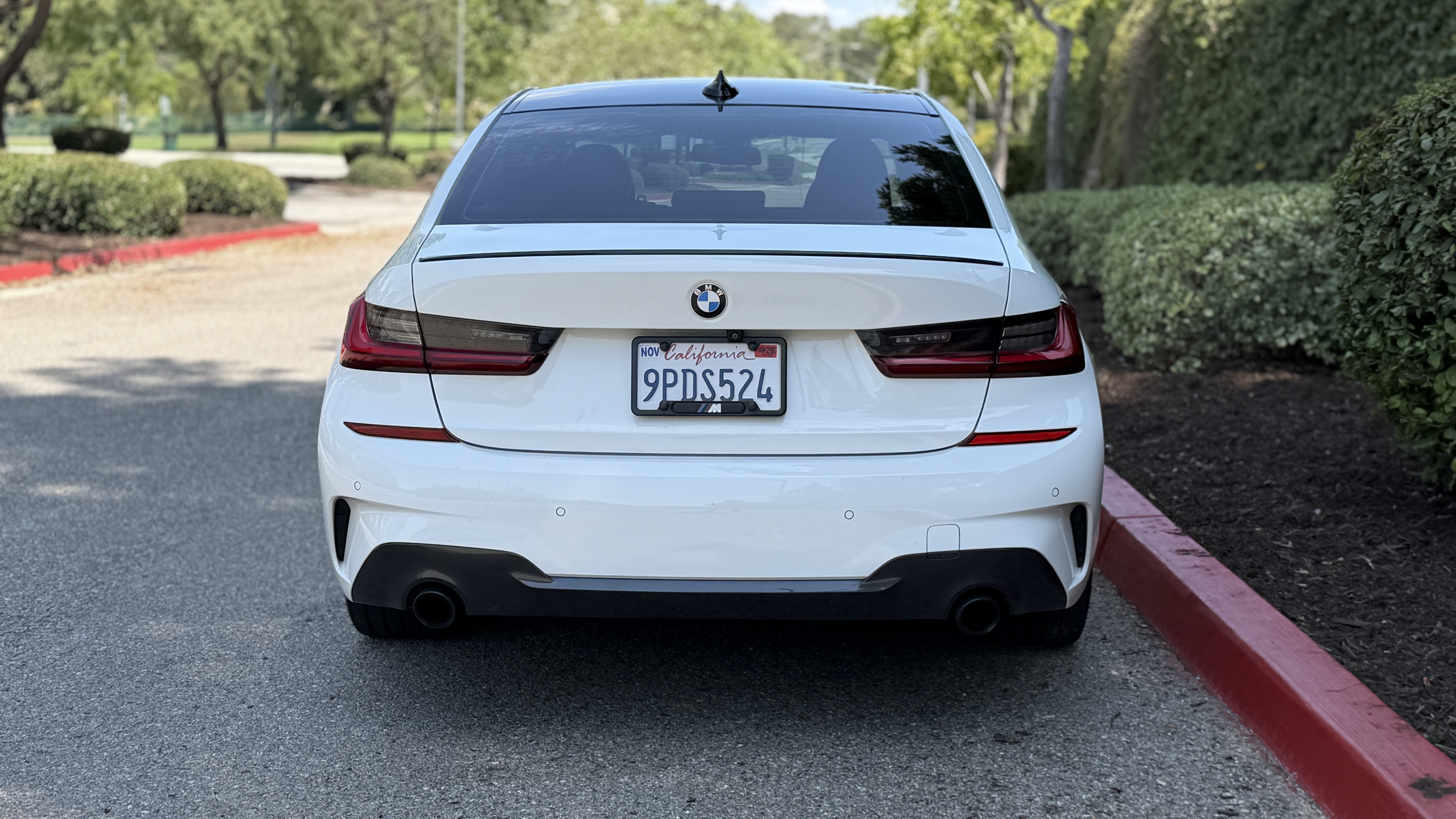 Used 2022 BMW 330i Sedan w/ M Sport Package RWD image 10