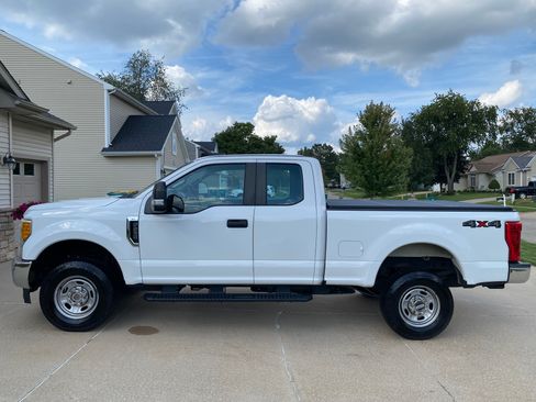 Used 2017 Ford F250 XL w/ Power Equipment Group AWD/4WD image 1