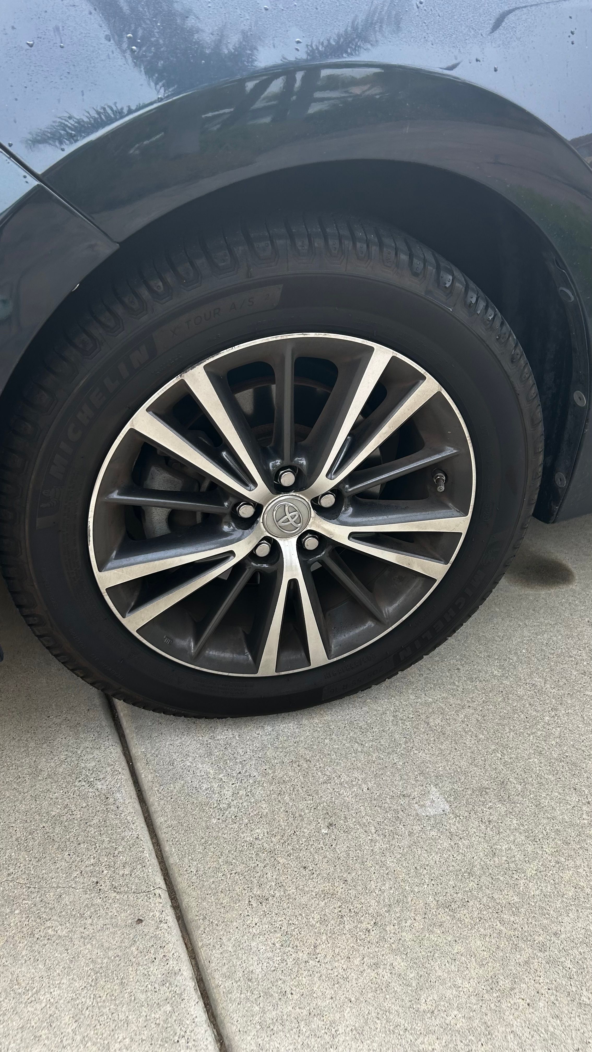 Used 2017 Toyota Corolla LE FWD image 6