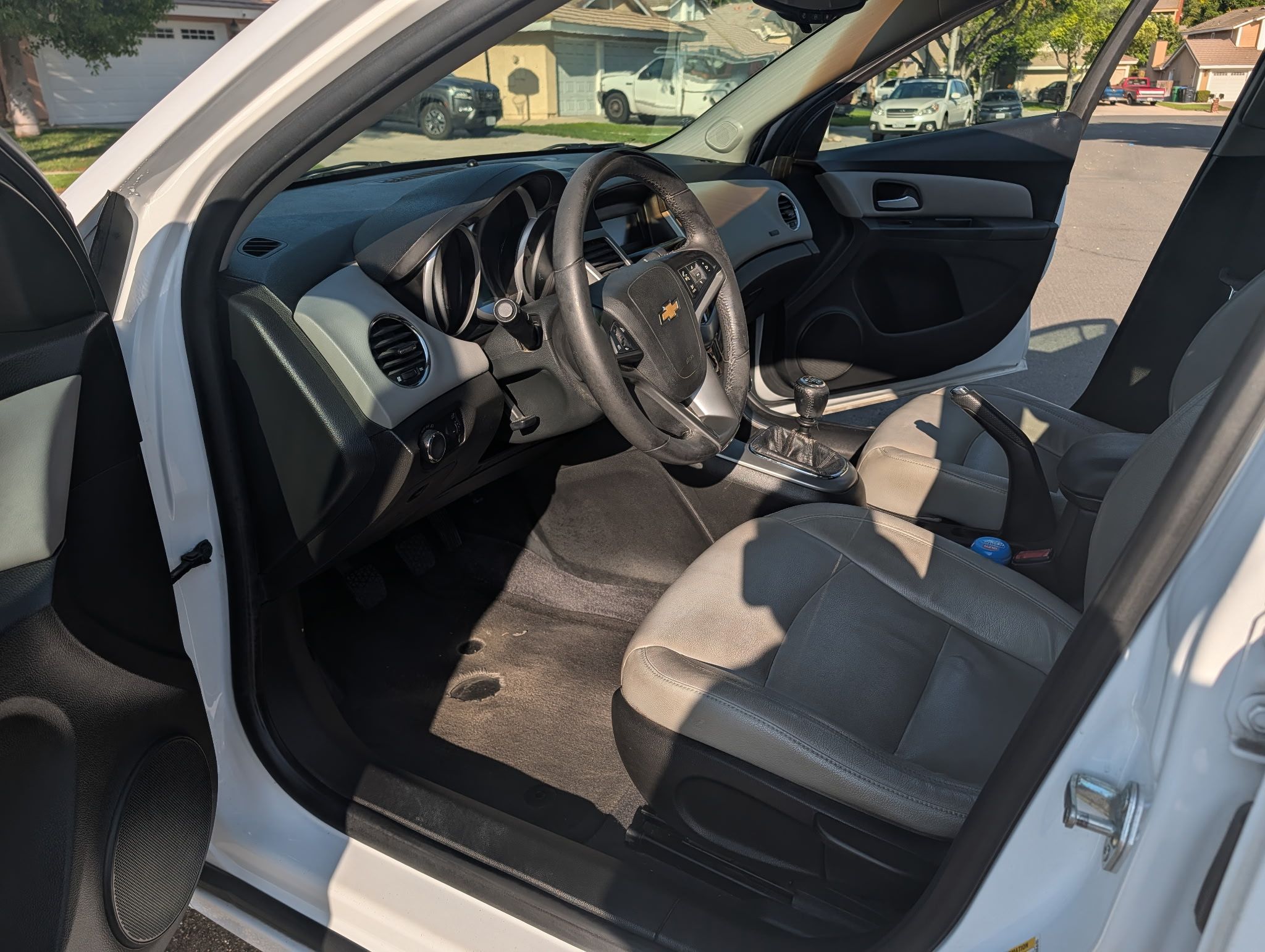Used 2012 Chevrolet Cruze Eco FWD image 9