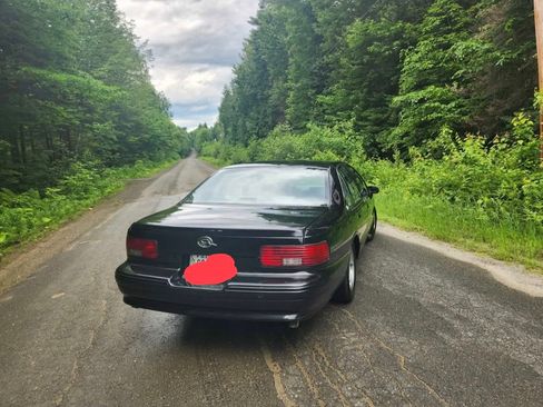 Used 1994 Chevrolet Impala SS image 2