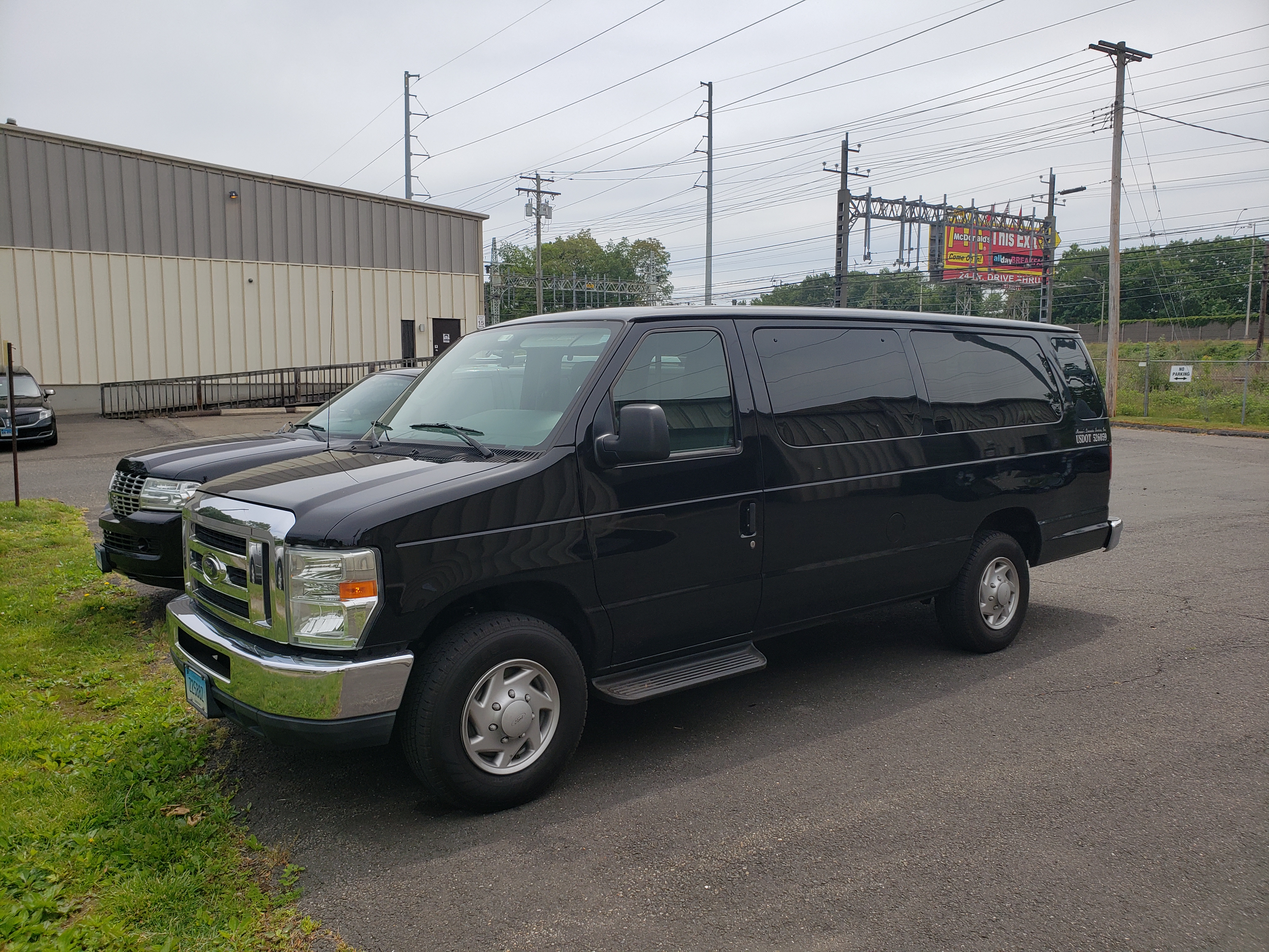 Used 2012 Ford E-350 and Econoline 350 XLT RWD image 1