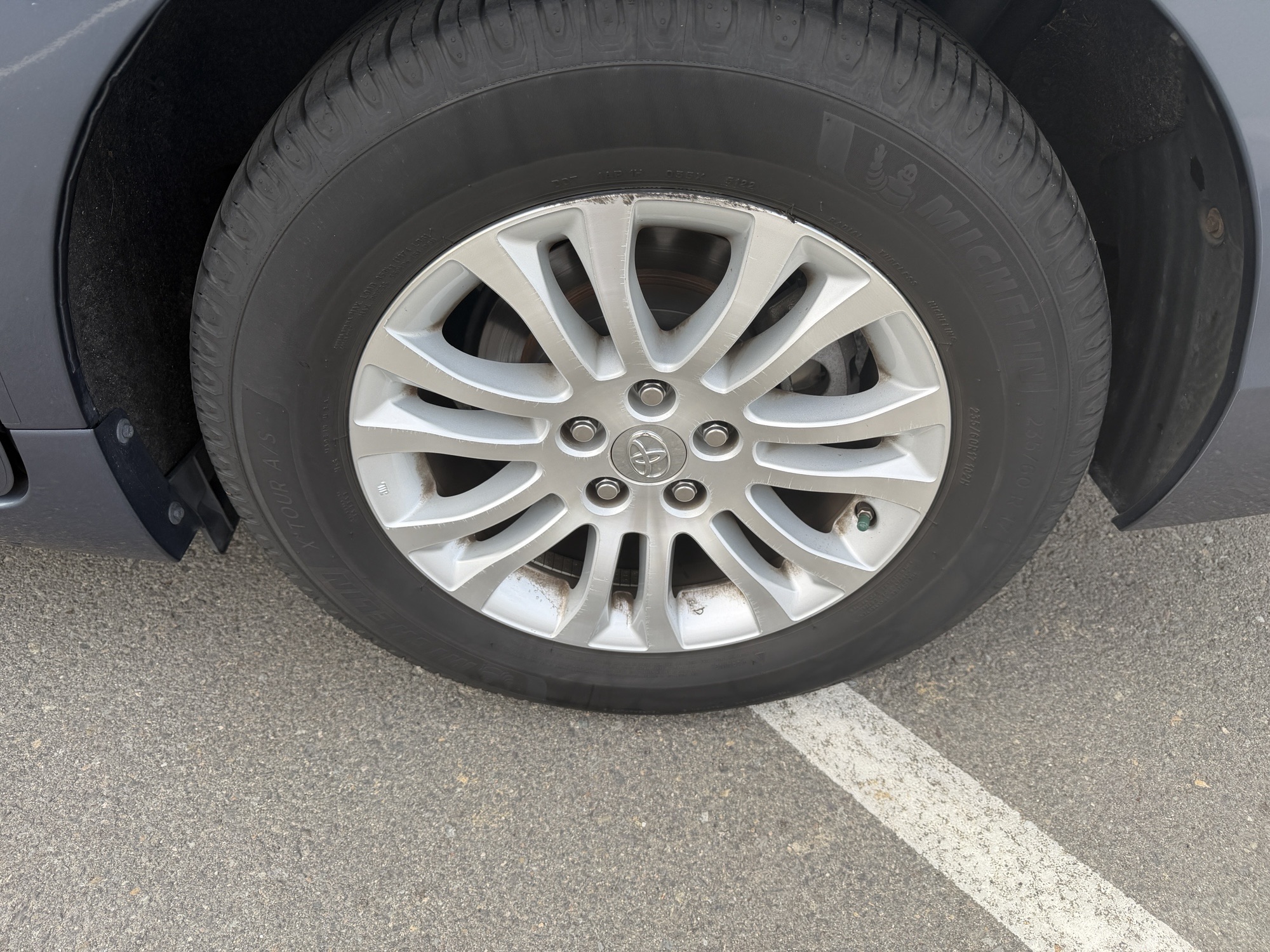 Used 2016 Toyota Sienna XLE FWD image 17
