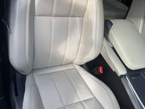 Used 2019 Land Rover Range Rover Sport HSE AWD/4WD image 11