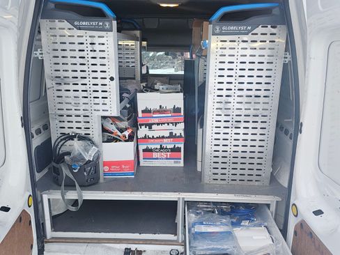 Used 2013 Ford Transit Connect XLT image 10