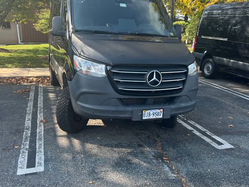 Used 2019 Mercedes-Benz Sprinter 4x4 144 image 2