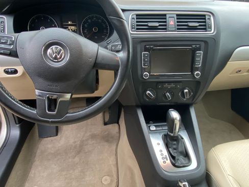 Used 2014 Volkswagen Jetta SE image 19