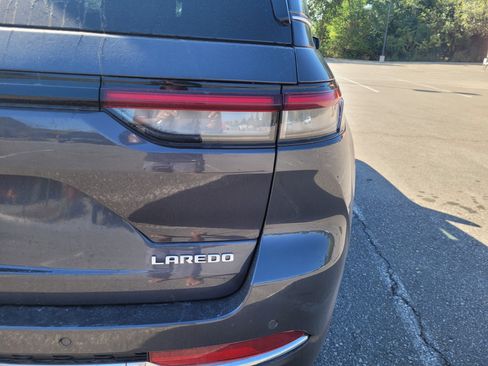 Used 2025 Jeep Grand Cherokee Laredo w/ Trailer Tow Package image 8