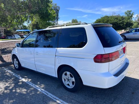 Used 2000 Honda Odyssey EX image 2