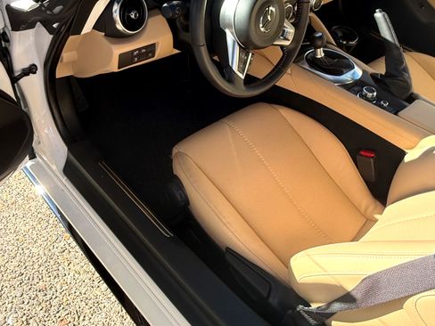 Used 2025 MAZDA MX-5 Miata Grand Touring w/ Appearance Package RWD image 19