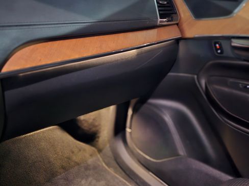 Used 2016 Volvo XC90 T6 Inscription image 15