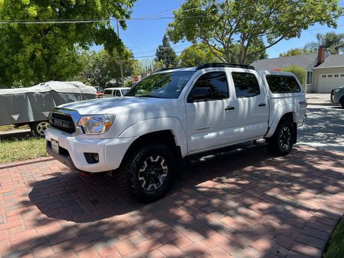 Used 2013 Toyota Tacoma 4x4 Double Cab w/ TRD Off-Road Pkg image 11