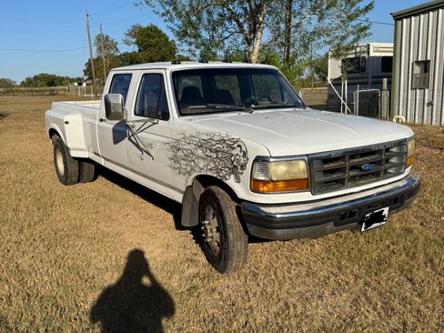 Used 1997 Ford F350 2WD Crew Cab image 1