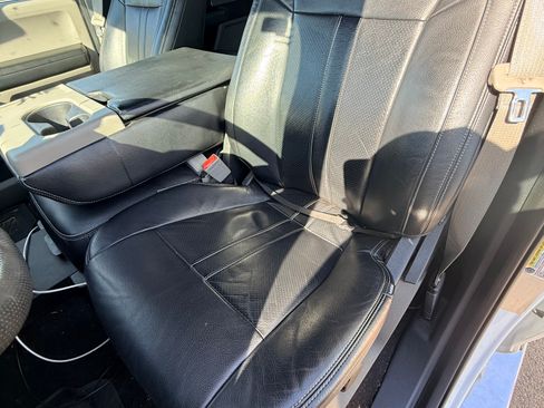 Used 2019 Ford F150 XLT w/ Trailer Tow Package image 10