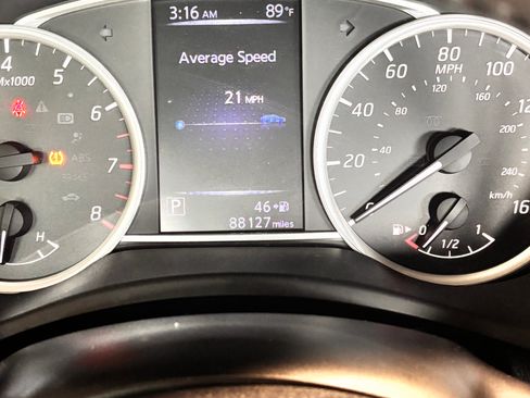 Used 2017 Nissan Sentra SV FWD image 11