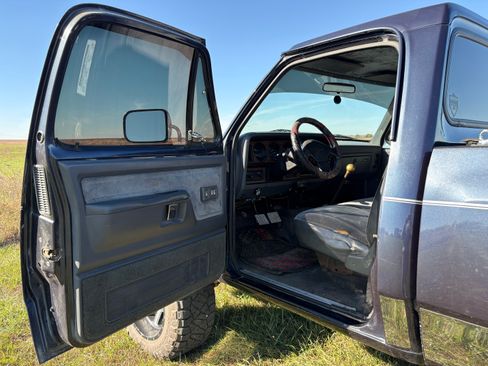 Used 1993 Dodge D/W Truck 250 image 11