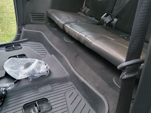 Used 2016 Cadillac Escalade ESV Platinum image 8