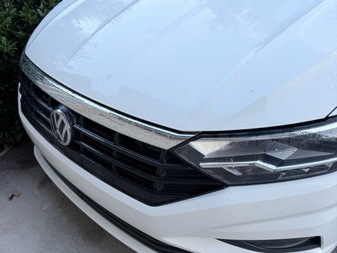 Used 2019 Volkswagen Jetta R-Line w/ R-Line Cold Weather Package FWD image 10