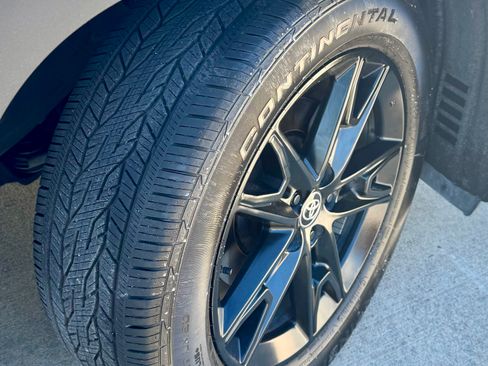 Used 2025 Toyota Grand Highlander AWD Hybrid image 15