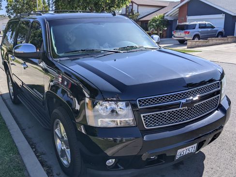 Used 2012 Chevrolet Suburban LT w/ All-Star Edition image 9
