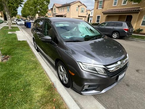 Used 2019 Honda Odyssey EX image 8