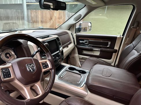 Used 2018 RAM 2500 Longhorn w/ Off Road Package image 11