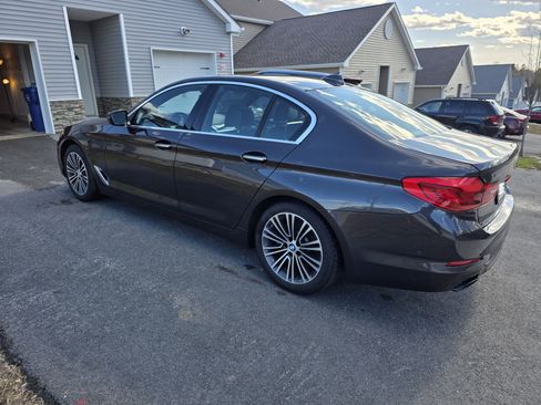 Used 2017 BMW 540i xDrive image 8