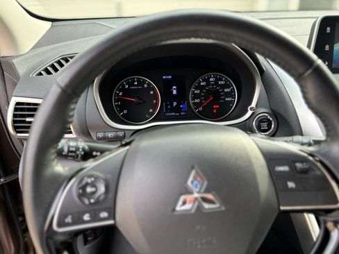 Used 2018 Mitsubishi Eclipse Cross SE image 6