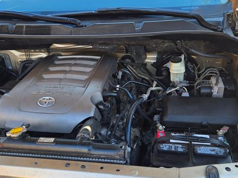 Used 2010 Toyota Tundra SR5 image 10