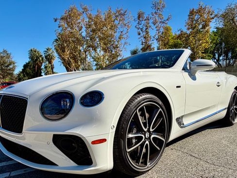 Used 2024 Bentley Continental GT V8 image 4