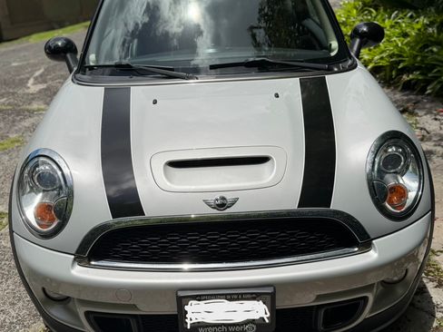 Used 2011 MINI Cooper S FWD image 2