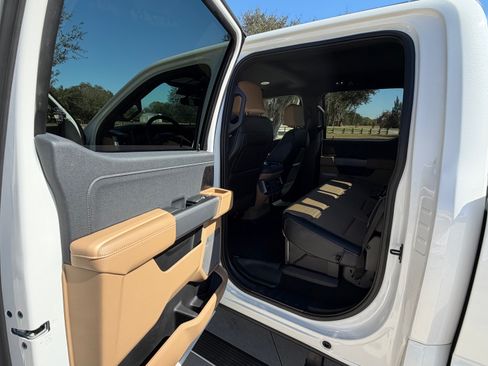 Used 2024 Ford F450 Lariat w/ Lariat Ultimate Package image 19