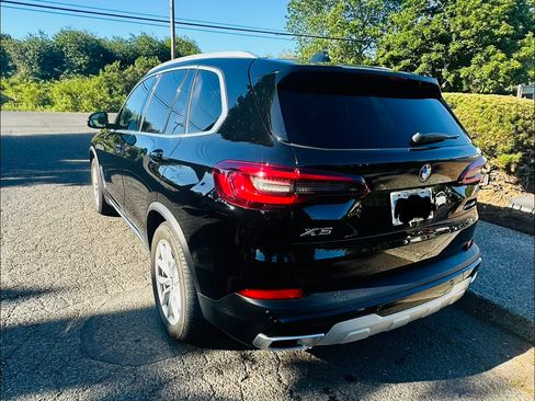 Used 2023 BMW X5 xDrive40i w/ Premium Package AWD/4WD image 6