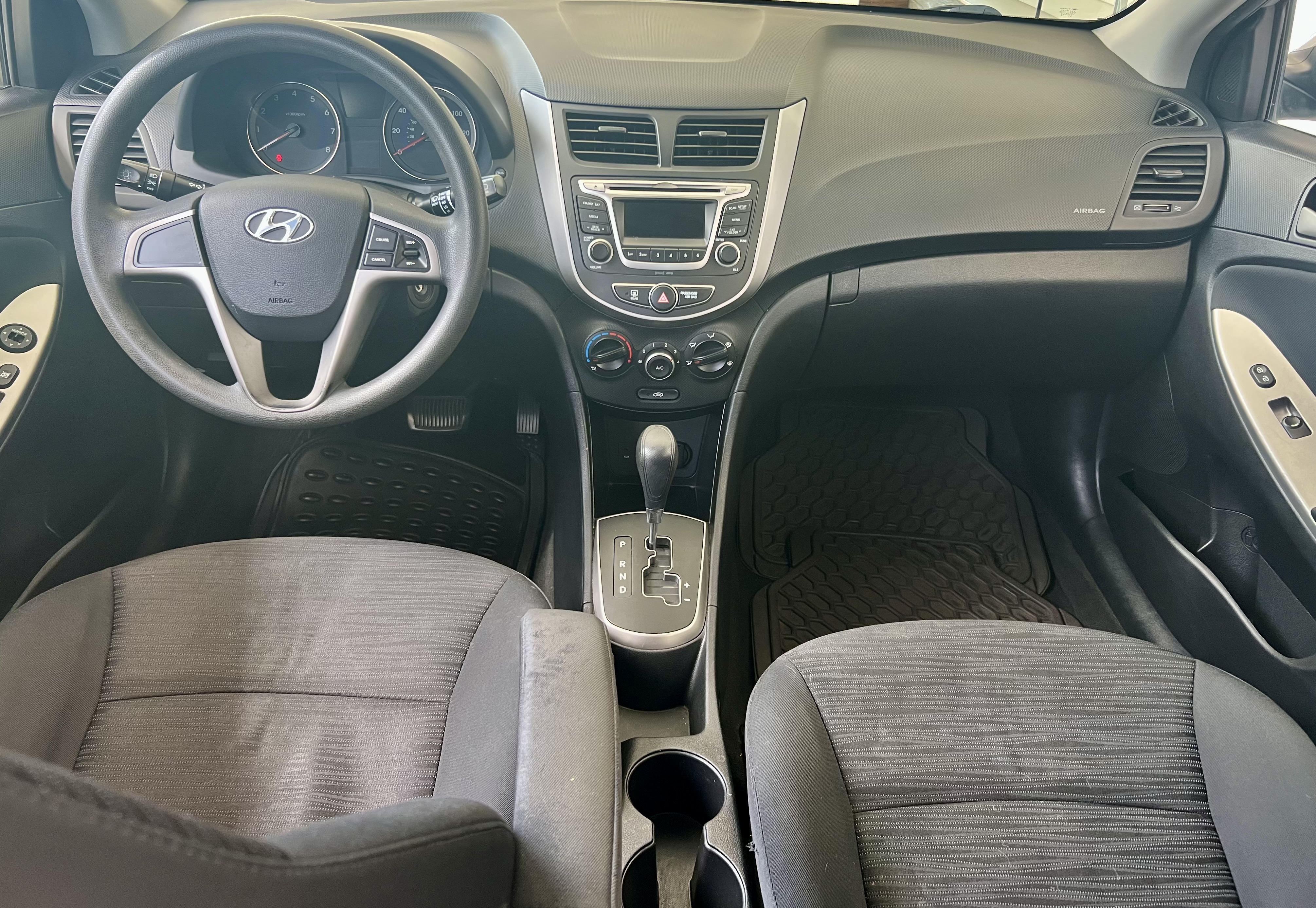 Used 2015 Hyundai Accent GS FWD image 11