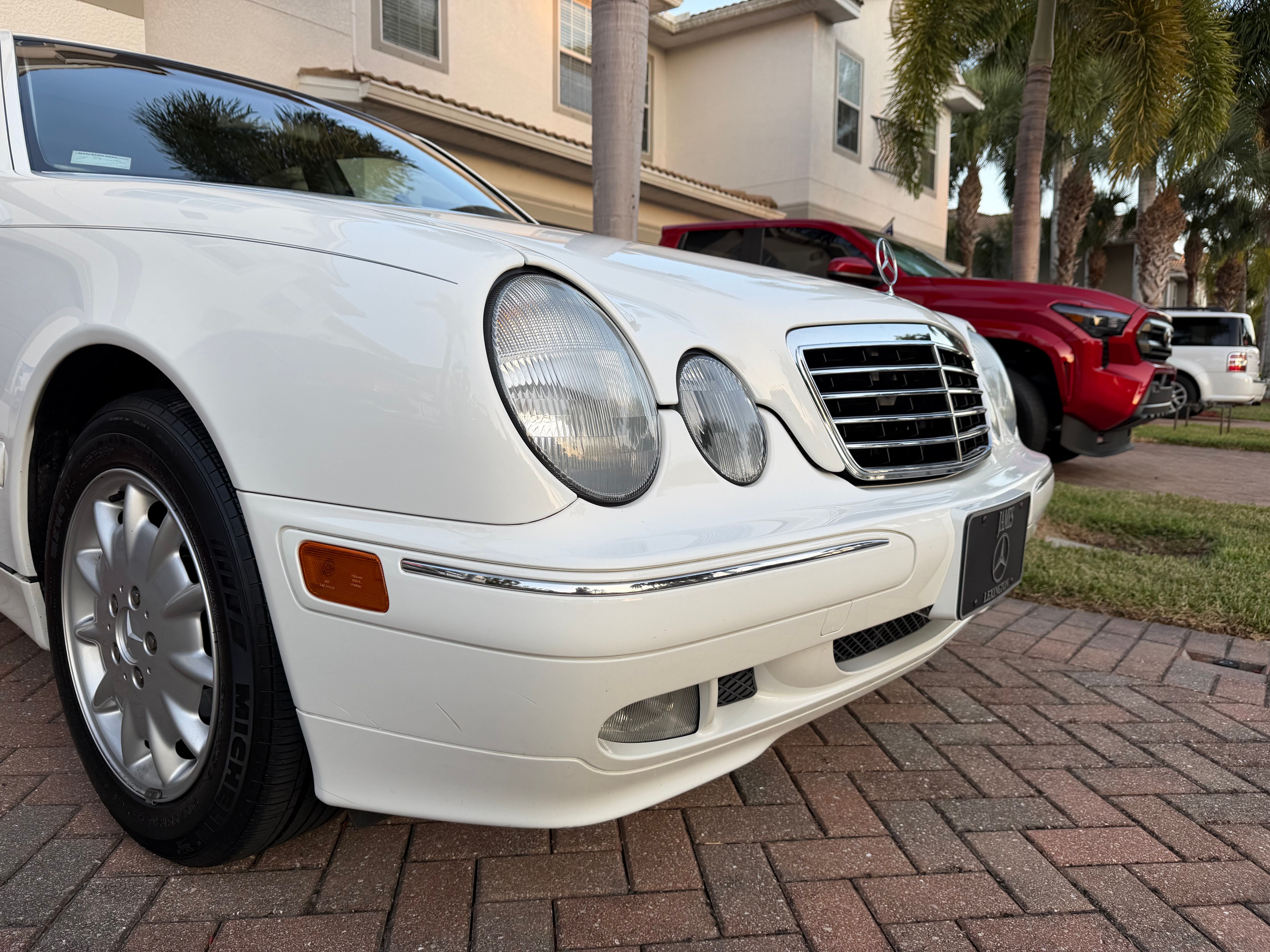 Used 2000 Mercedes-Benz E 320 Sedan image 8