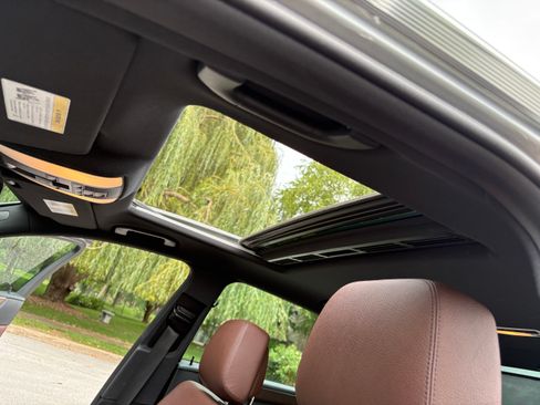 Used 2014 Mercedes-Benz E 350 4MATIC Sedan image 21
