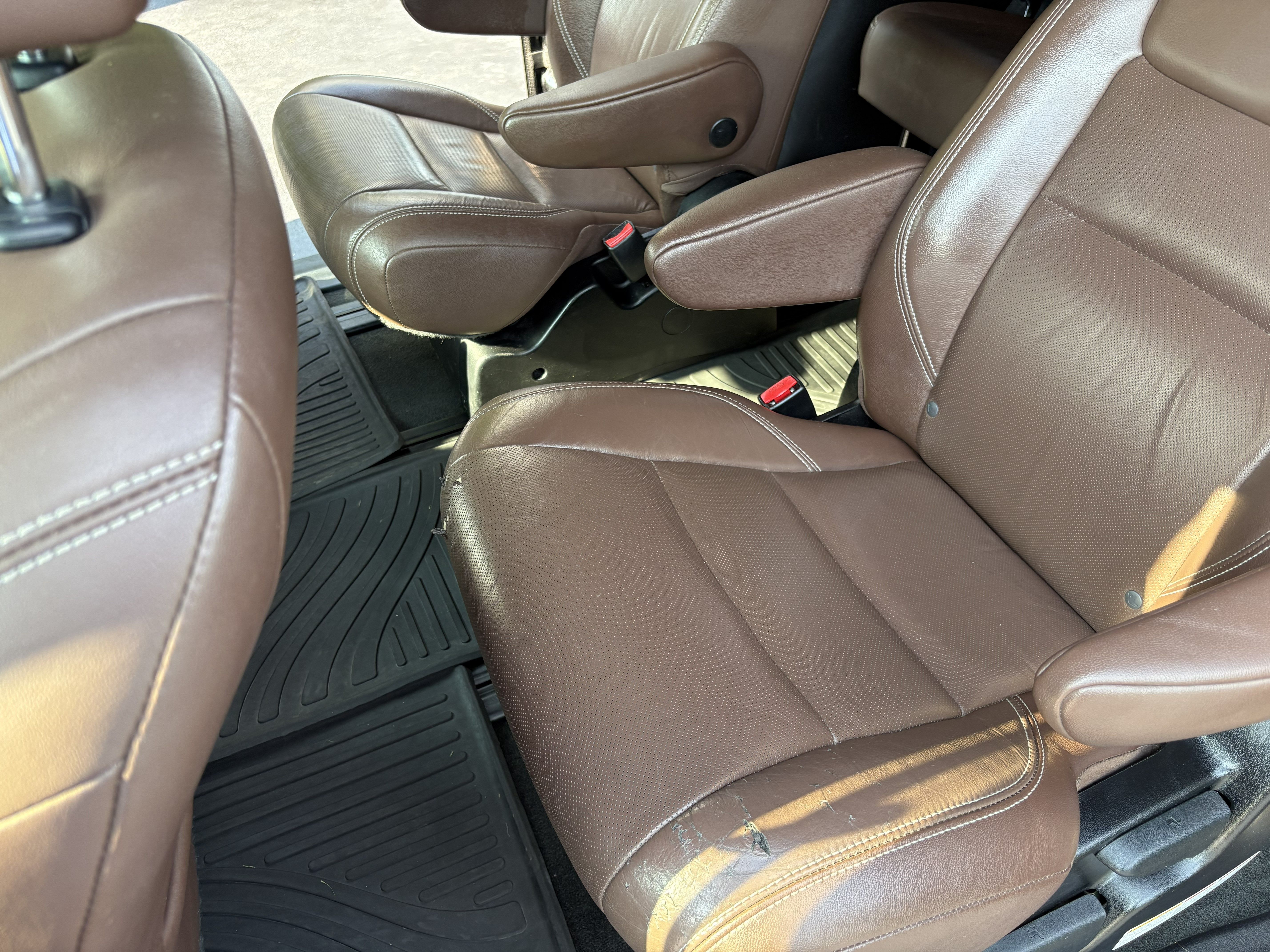 Used 2019 Toyota Sienna Limited AWD/4WD image 16