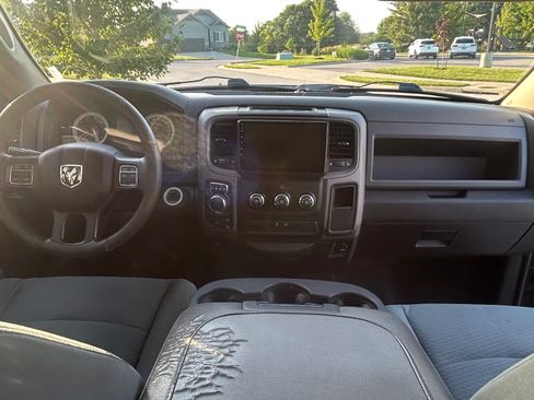 Used 2015 RAM 1500 Express w/ Black Ram 1500 Express Group AWD/4WD image 10
