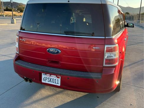 Used 2011 Ford Flex SEL w/ Rapid Spec Order Code image 5