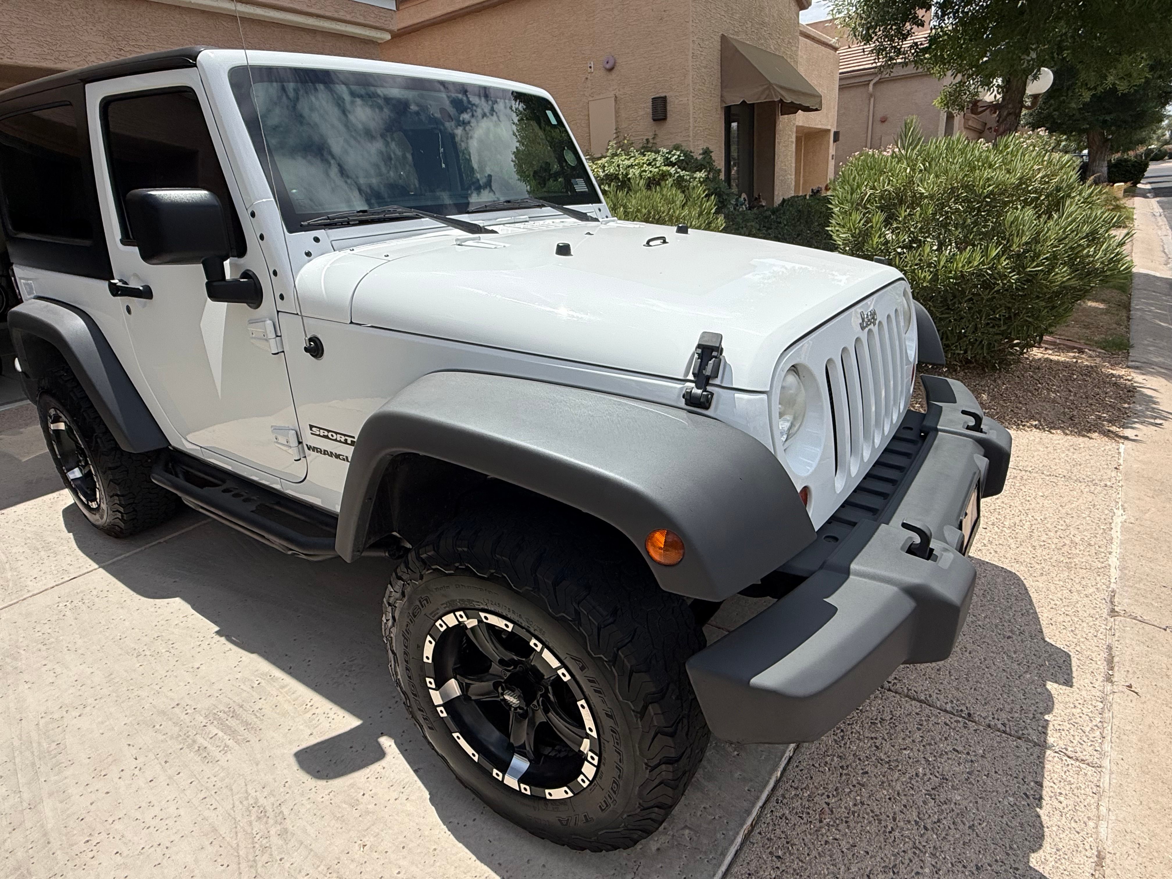 Used 2012 Jeep Wrangler Sport w/ Connectivity Group AWD/4WD image 1