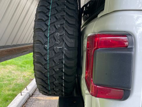 Used 2021 Jeep Wrangler Unlimited Rubicon AWD/4WD image 26