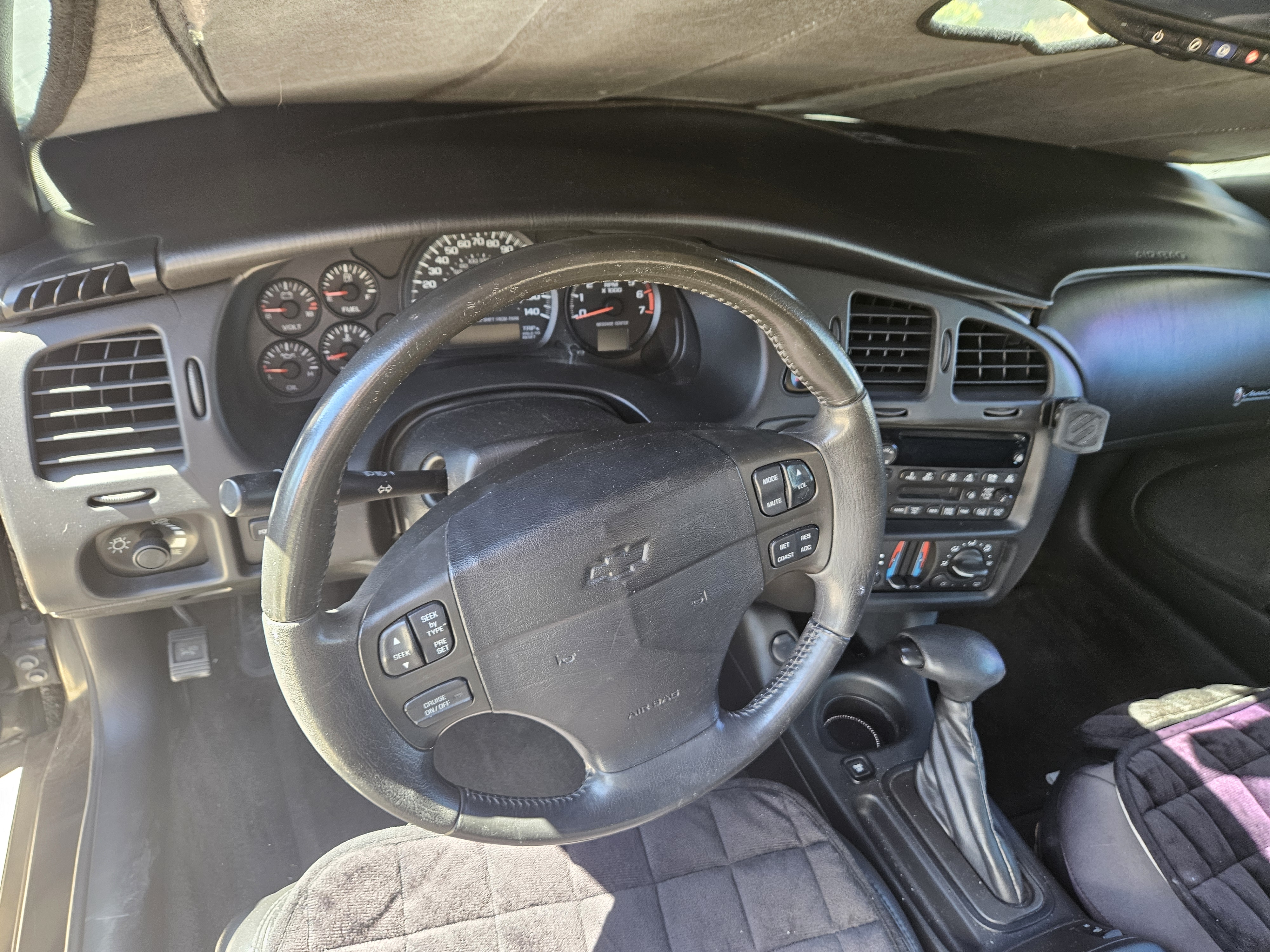 Used 2005 Chevrolet Monte Carlo LT w/ Preferred Equipment Group FWD image 8