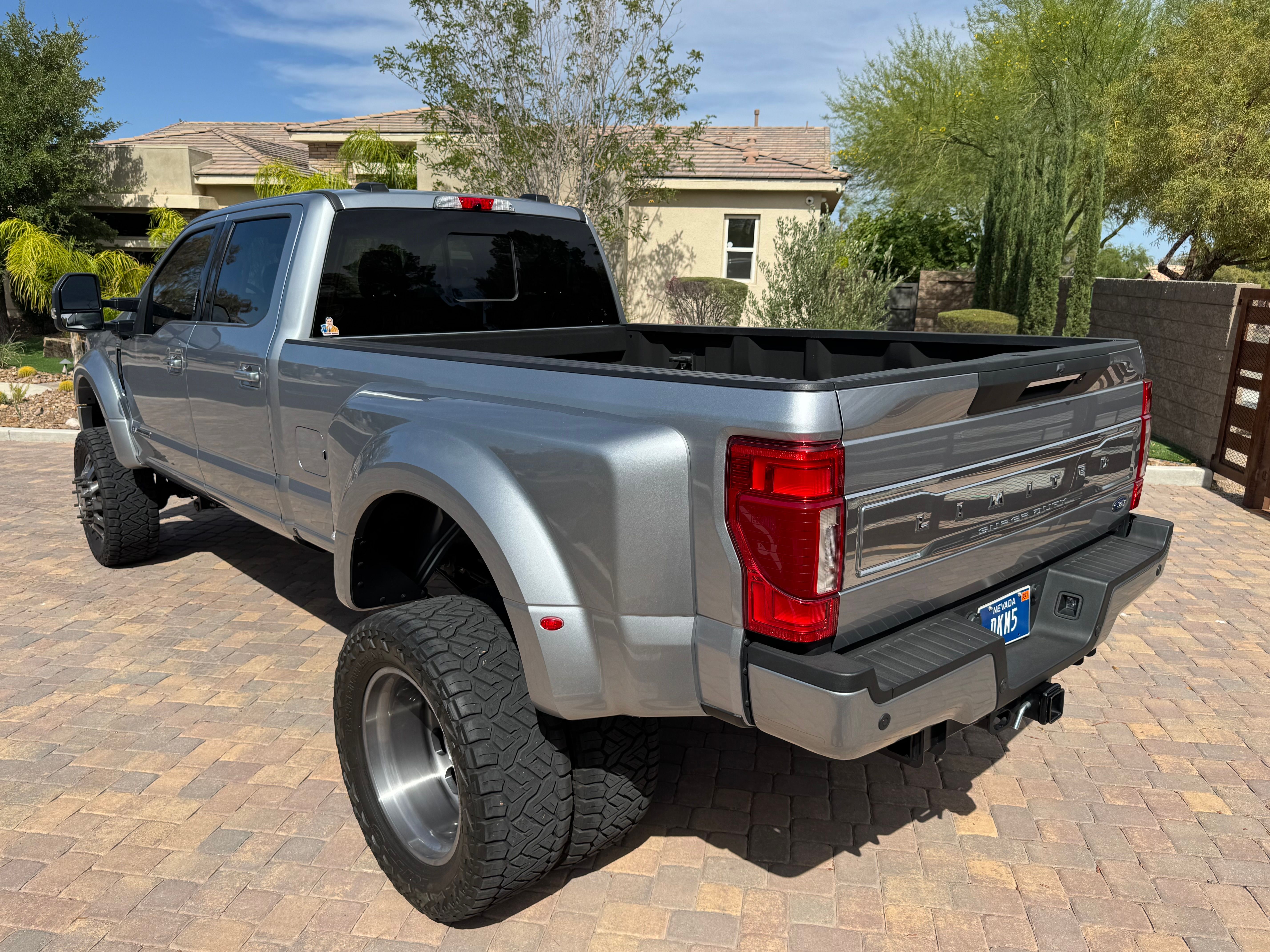 Used 2022 Ford F450 Limited w/ FX4 Off-Road Package AWD/4WD image 9