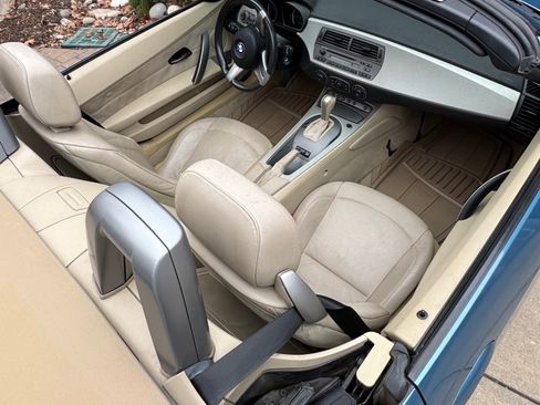 Used 2003 BMW Z4 3.0i image 11