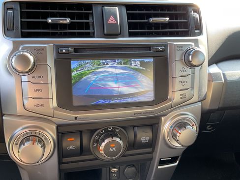Used 2017 Toyota 4Runner SR5 Premium AWD/4WD image 11